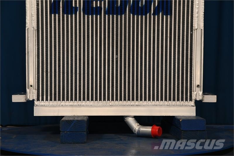 John Deere 490D Oil Cooler # 870257 مشعات