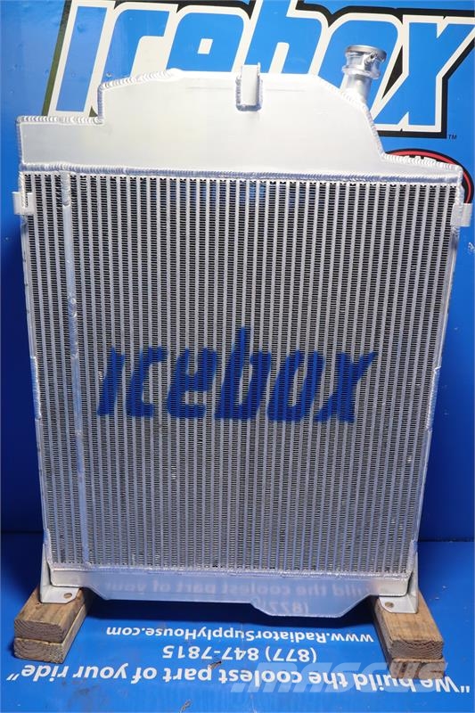 John Deere 5010, PC803 Radiator # 871205 Radiadores