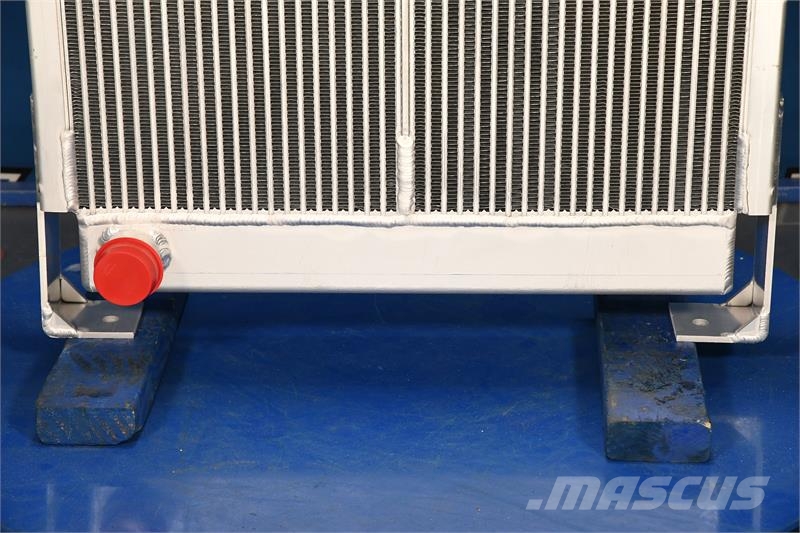 John Deere 540D Radiator # 870475 Radiadores