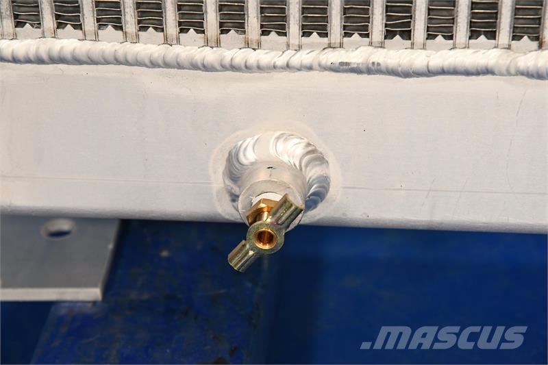 John Deere 540D Radiator # 870475 Radiadores
