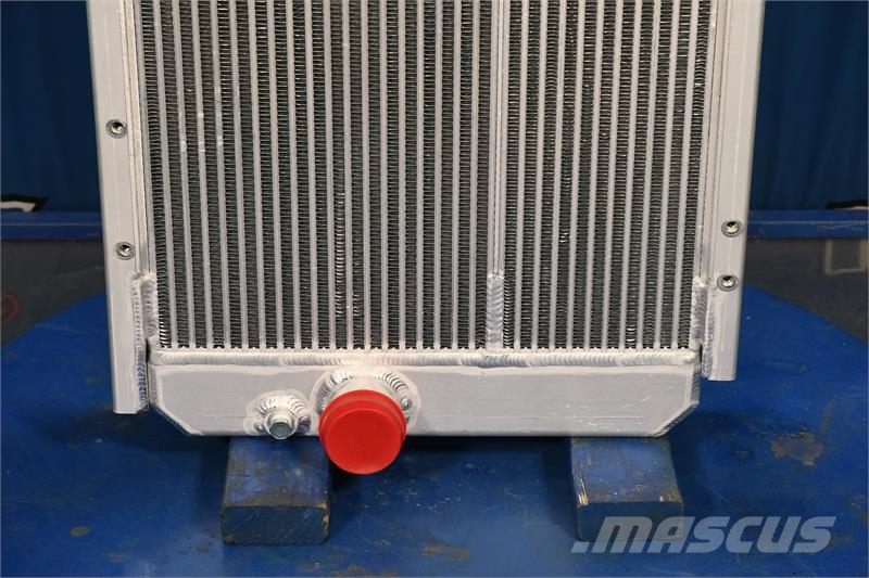 John Deere 544 Radiator # 870405 Radiadores