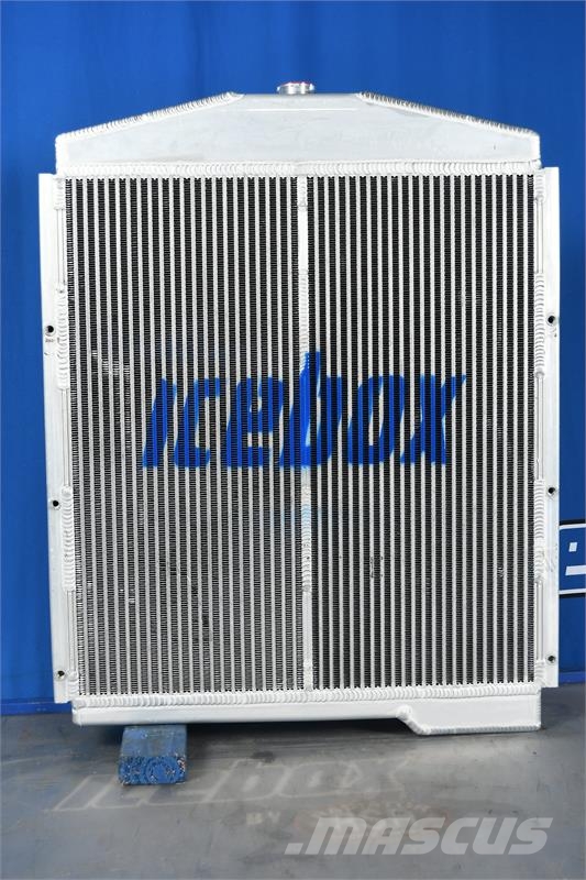 John Deere 544B Radiator # 870213 Radiatoren