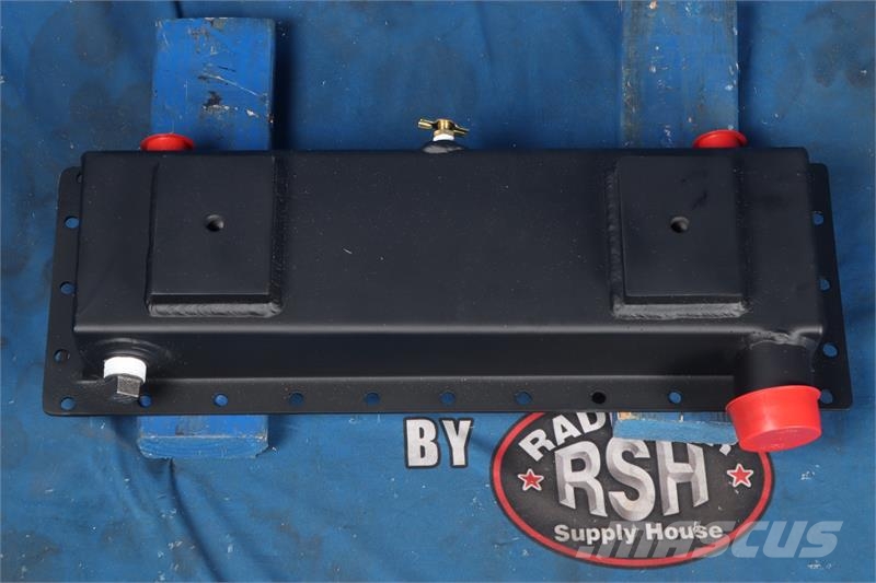 John Deere 550A, 550B Bottom Tank # 870477 Radiadores