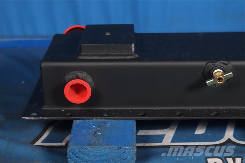 John Deere 550A, 550B Bottom Tank # 870477 Radiadores