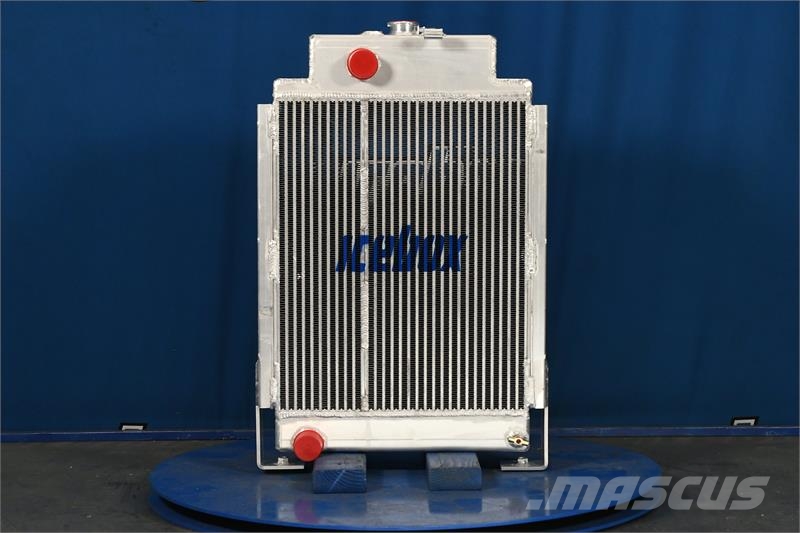 John Deere 550G Radiator # 870127 Radiadores