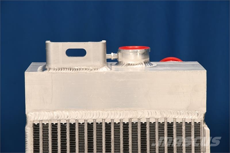 John Deere 550H Radiator # 870202 Radiadores