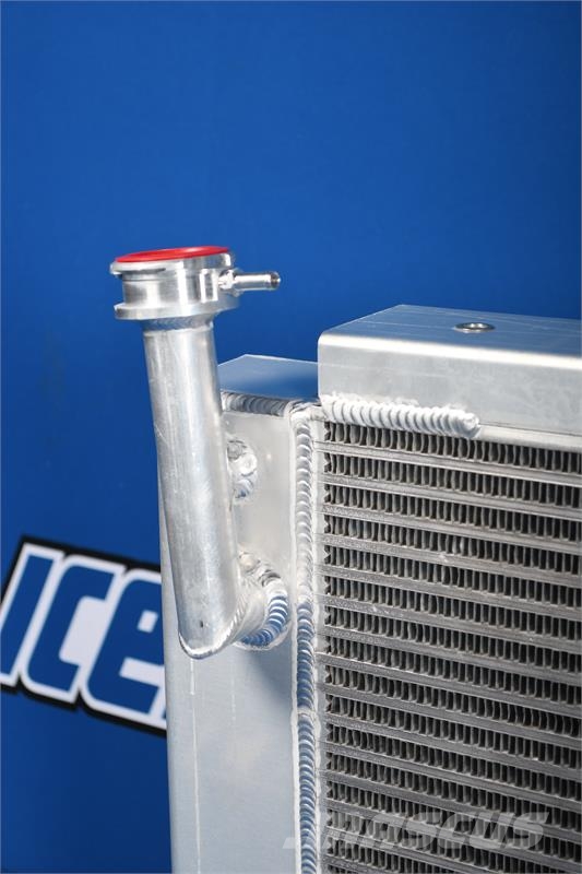 John Deere 570A Radiator # 870156 Радиатори