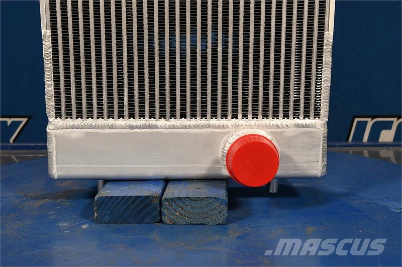 John Deere 650 DLC Radiator # 870122 Radiadores