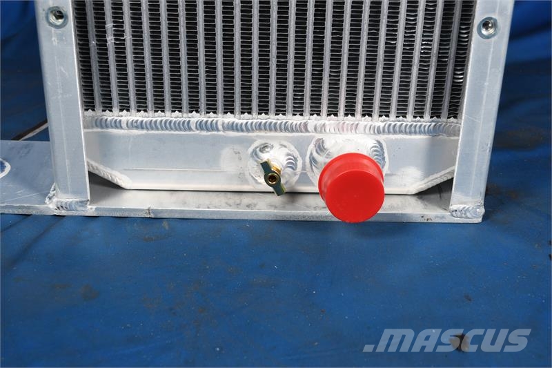John Deere 650H Radiator # 870194 Radiadores