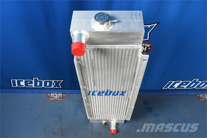 John Deere 650H Radiator # 870199 Radiadores