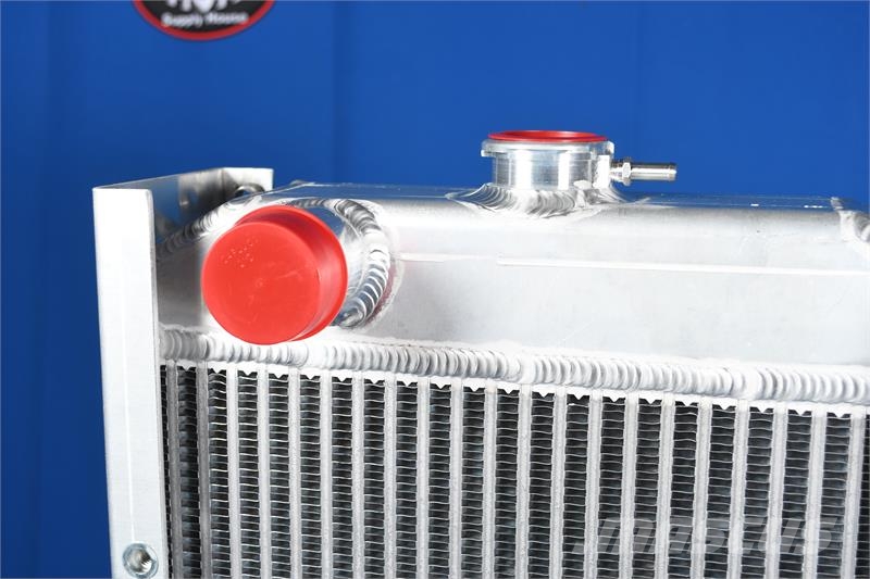John Deere 650H Radiator # 870194 Radiadores
