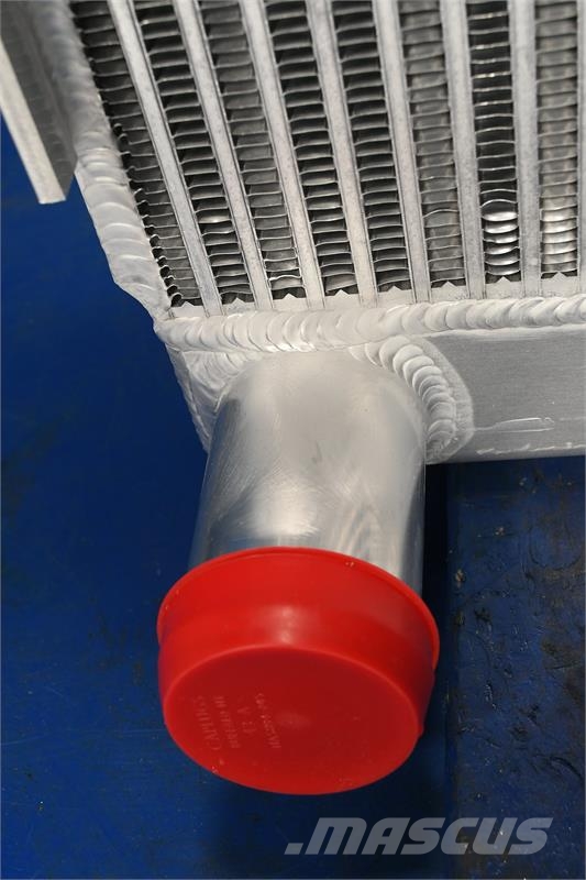 John Deere 650J Radiator # 870201 Radiadores
