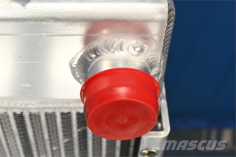 John Deere 650J Radiator # 870201 Radiadores