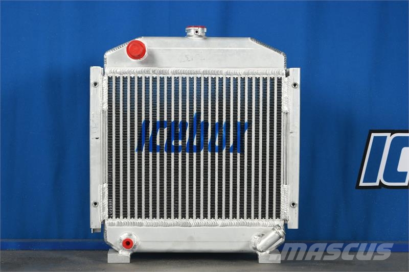John Deere 670 Radiator # 870137 Radiadores