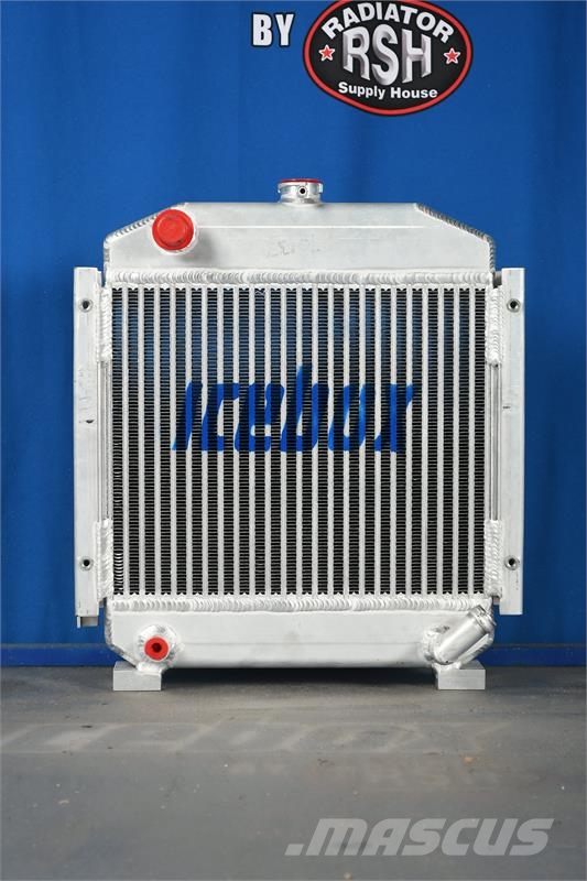 John Deere 670 Radiator # 870137 Radiadores