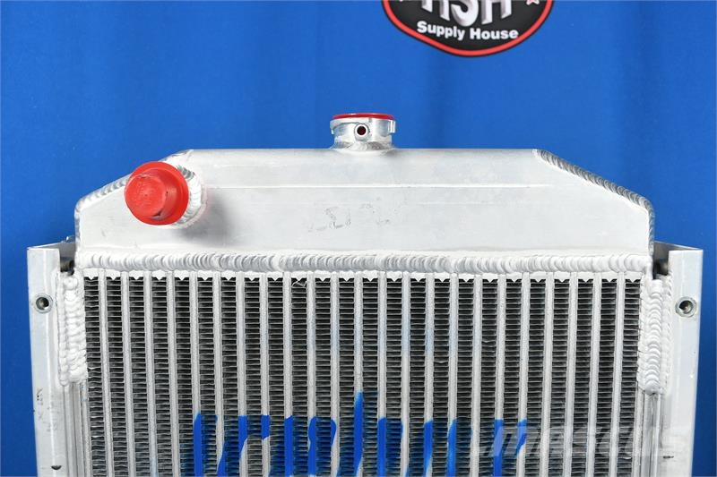 John Deere 670 Radiator # 870137 Radiadores