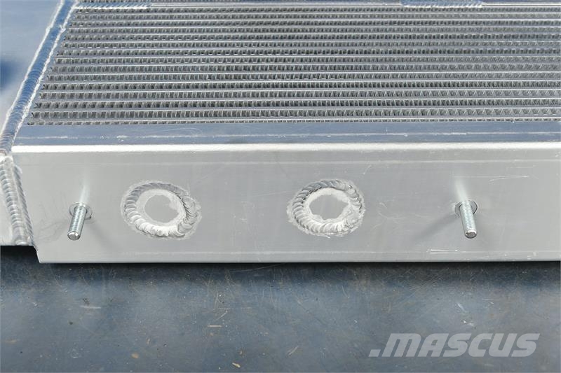 John Deere 670A Motor Grader Radiator # 870138 Radiatoren