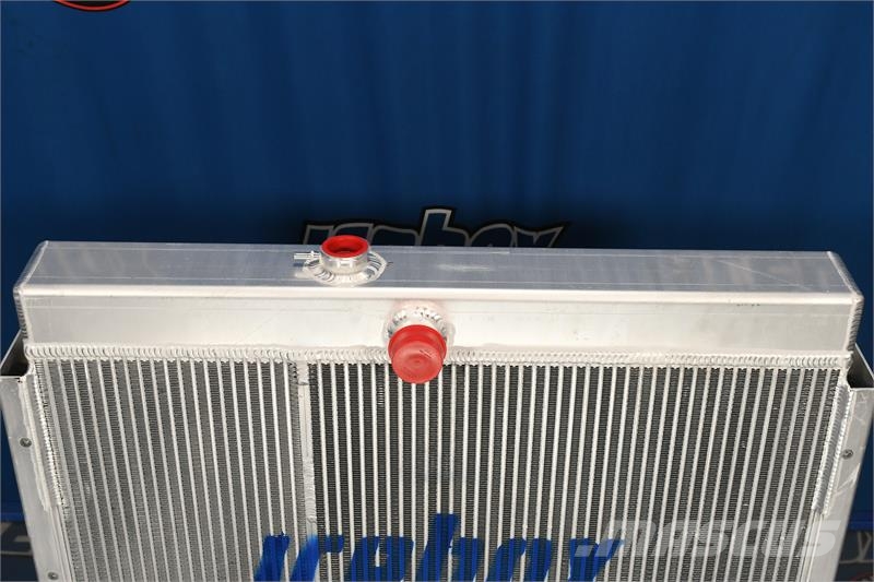 John Deere 690, 690A , 690B , 693B Radiator # 870998 Radiatoare