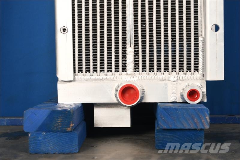 John Deere 700H, 700J Oil Cooler # 870298 Radiadores