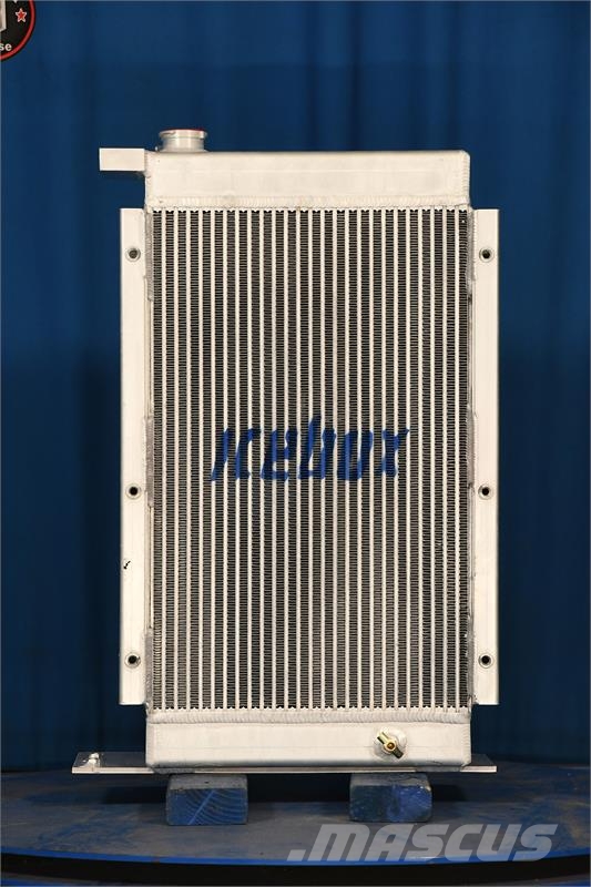 John Deere 710B, 710C Radiator # 870139 Radijatori