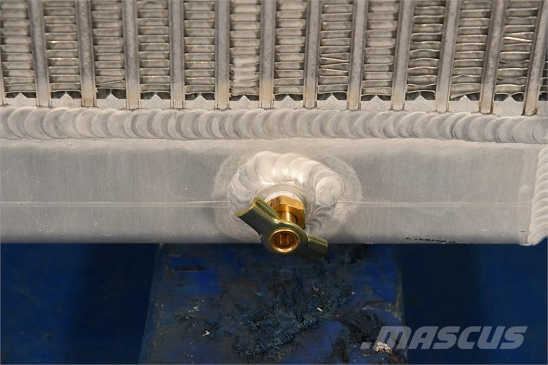 John Deere 710B, 710C Radiator # 870139 Radijatori