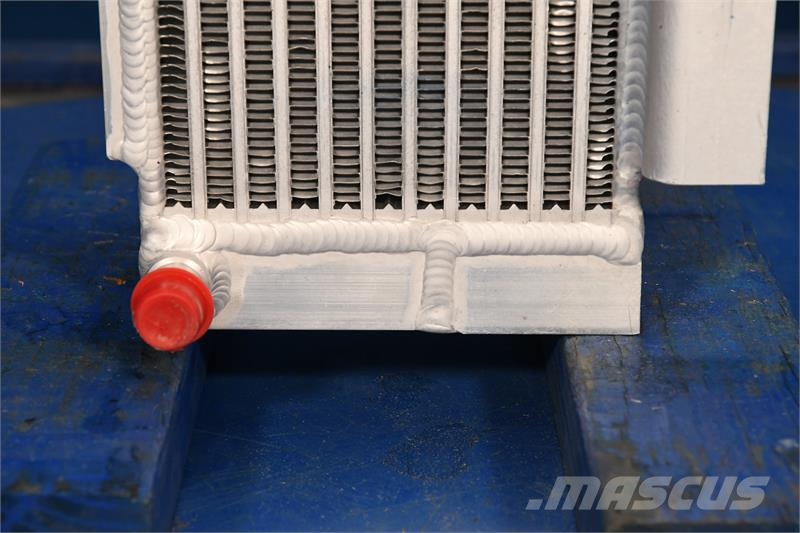 John Deere 710D Oil Cooler # 870268 مشعات