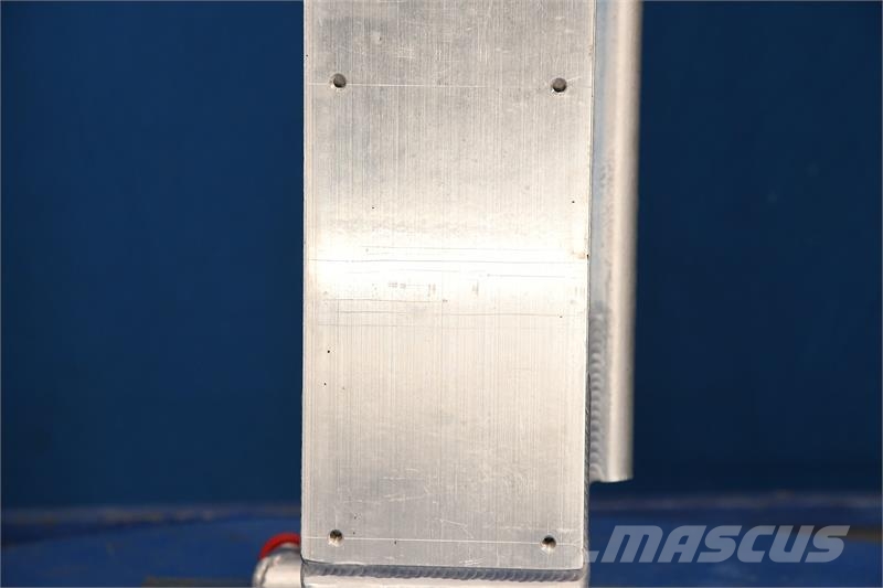John Deere 710D Oil Cooler # 870268 مشعات