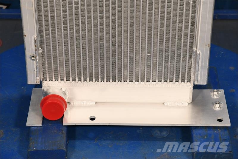 John Deere 710D Radiator # 870140 Radiadores