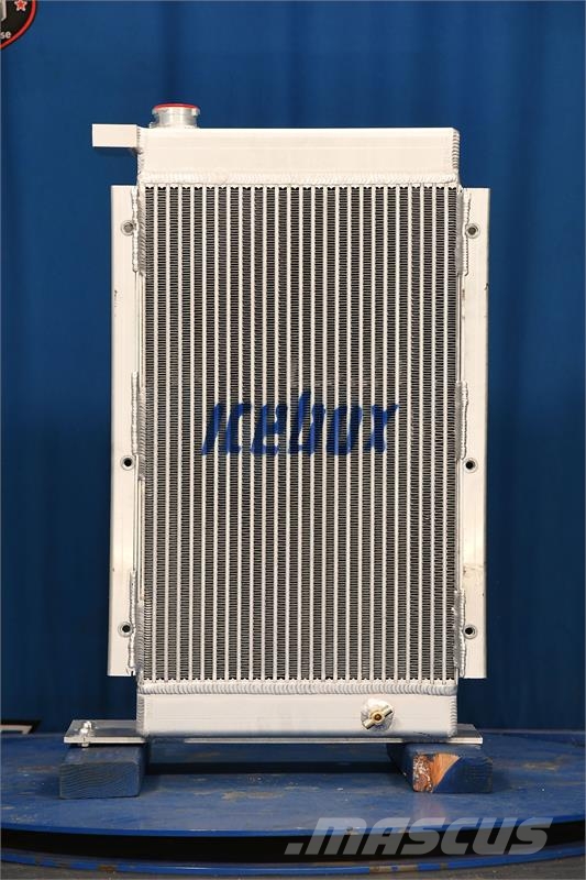 John Deere 710D Radiator # 870140 Radiadores
