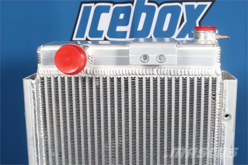 John Deere 710D Radiator # 870141 Radiadores