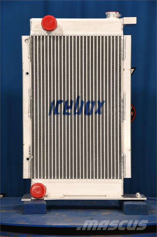 John Deere 710D Radiator # 870140 Radiadores