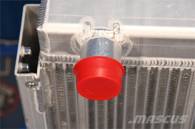 John Deere 710D Radiator # 870140 Radiadores