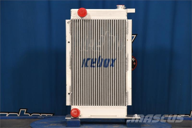 John Deere 710D Radiator # 870140 Radiadores