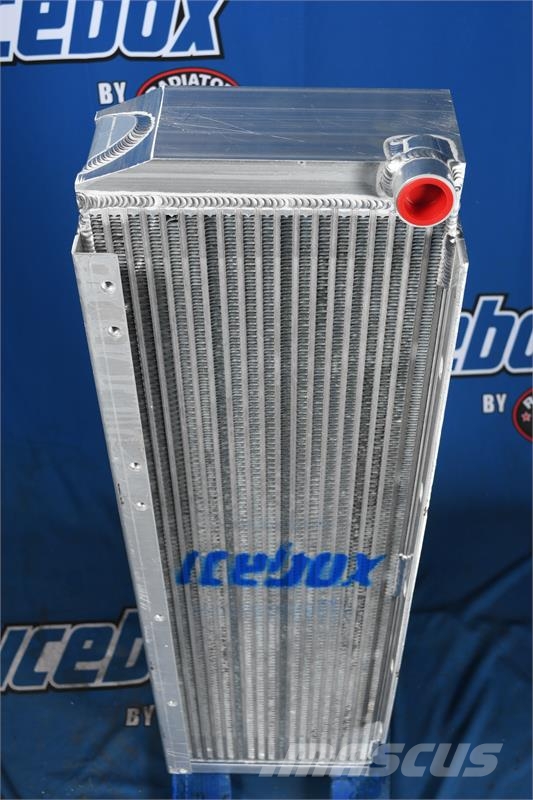 John Deere 750C Oil Cooler # 870280 Radiatoren