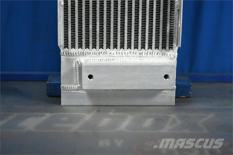 John Deere 750J Oil Cooler # 871213 Hűtők
