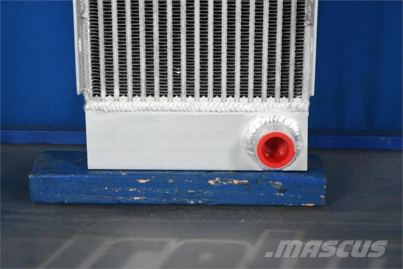 John Deere 750J Oil Cooler # 871213 Hűtők
