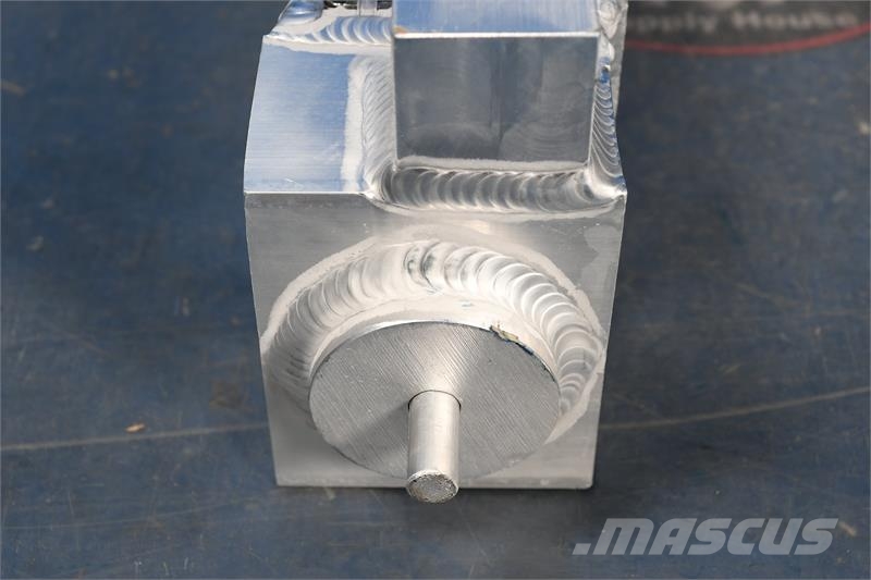 John Deere 750K Dozer Oil Cooler # 871061 Hűtők