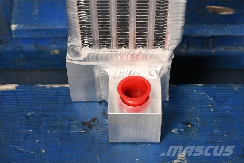John Deere 750K Dozer Oil Cooler # 871061 Hűtők