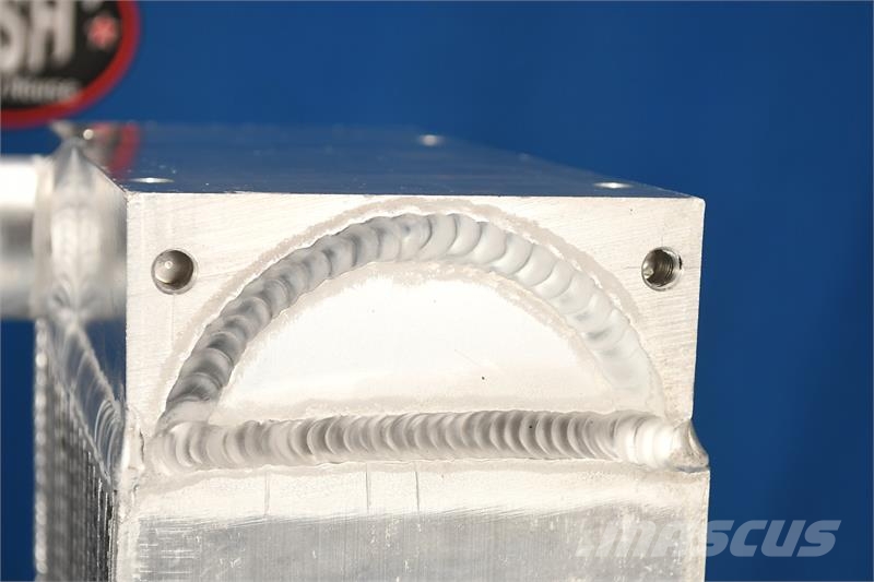John Deere 755C Oil Cooler # 870303 Jäähdyttimet