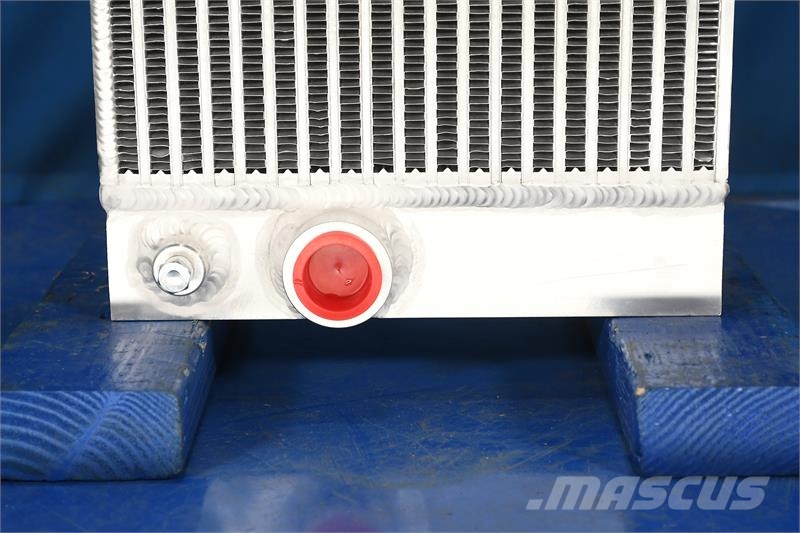 John Deere 755C Oil Cooler # 870303 Jäähdyttimet