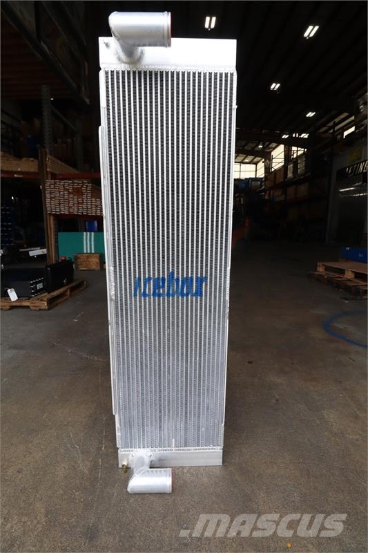 John Deere 803M, 803HM, 853M, 853HM Radiator # 871119 Radiatoren