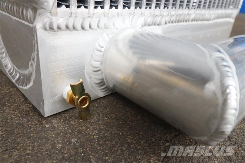 John Deere 803M, 803HM, 853M, 853HM Radiator # 871119 Radiatoren
