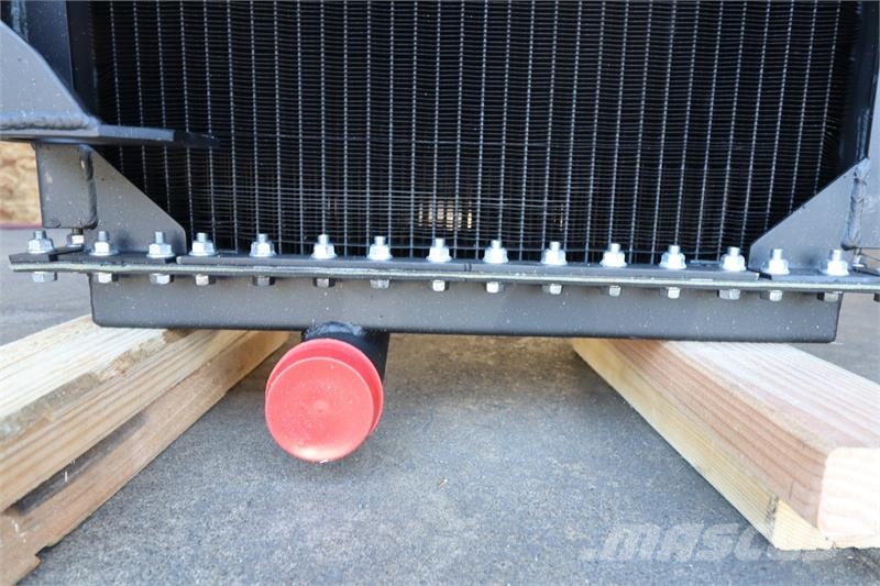 John Deere 850B Radiator # 870149 مشعات