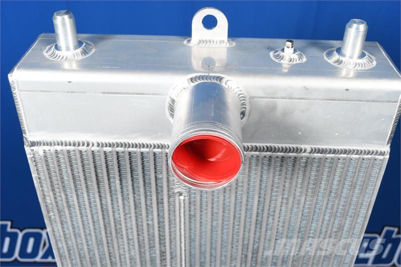 John Deere 850K Radiator # 870481 Радиатори