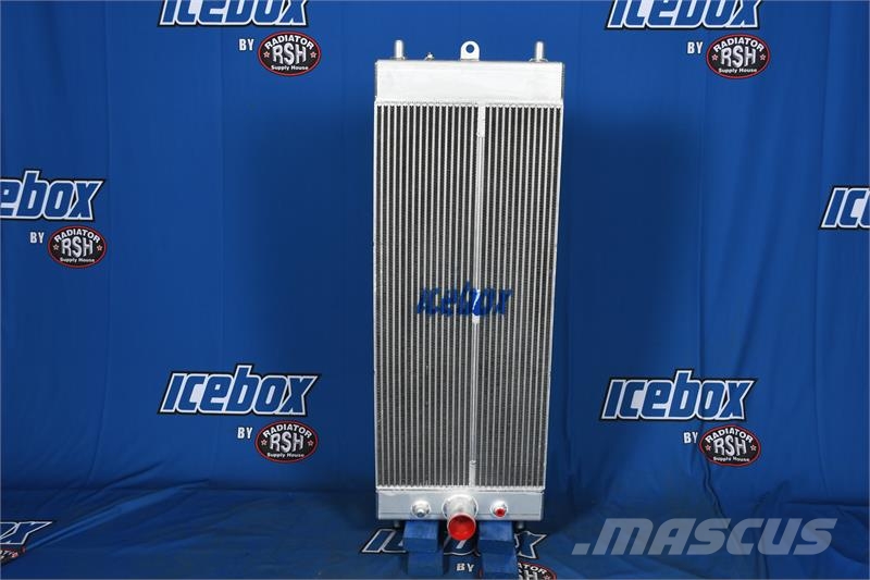 John Deere 850K Radiator # 870481 Радиатори