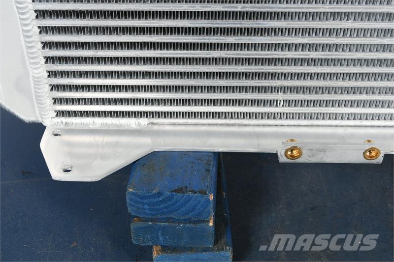 John Deere 8760 Charge Air Cooler # 870032 Радиатори