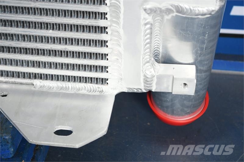 John Deere 8760 Charge Air Cooler # 870032 Радиатори