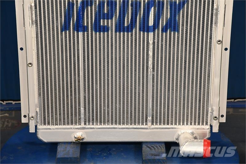 John Deere 892 ELC Radiator # 870128 Radiadores
