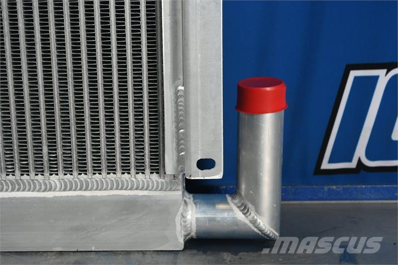 John Deere 892D Oil Cooler # 870270 Jäähdyttimet