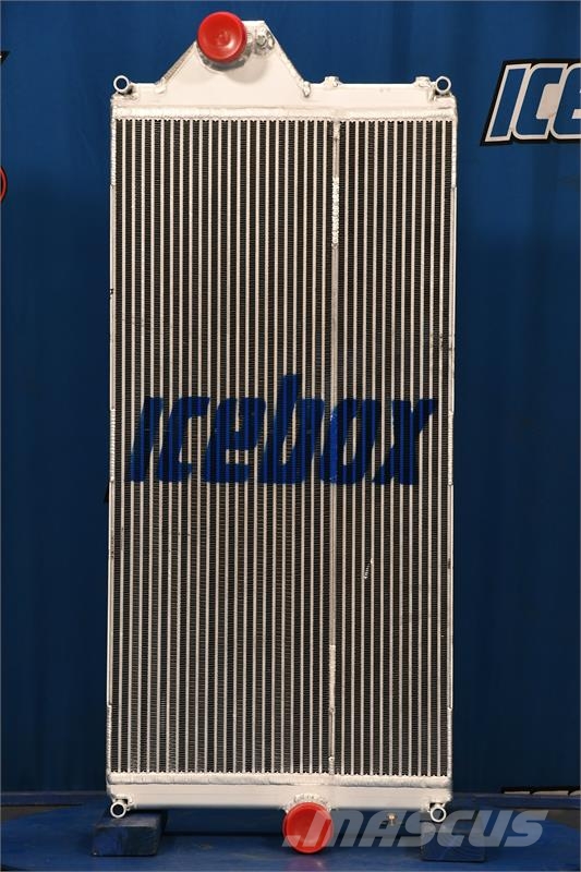 John Deere 8R Series Radiator # 871131 Radiators